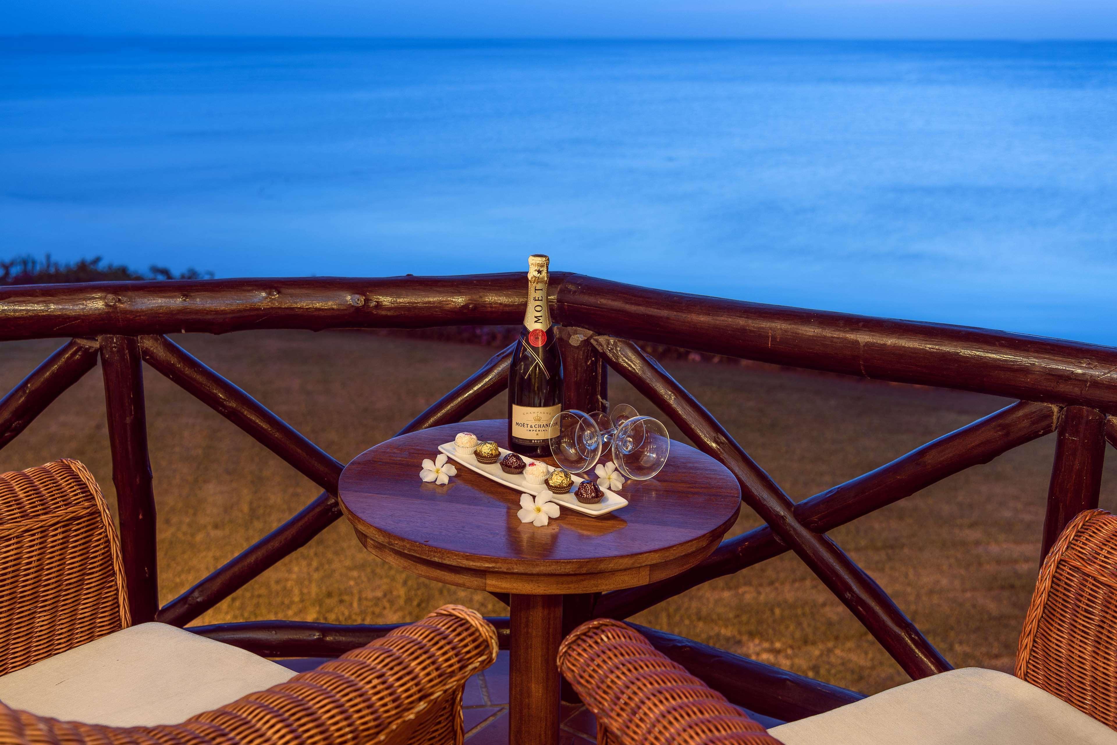 Sea Cliff Resort & Spa Занзибар Экстерьер фото