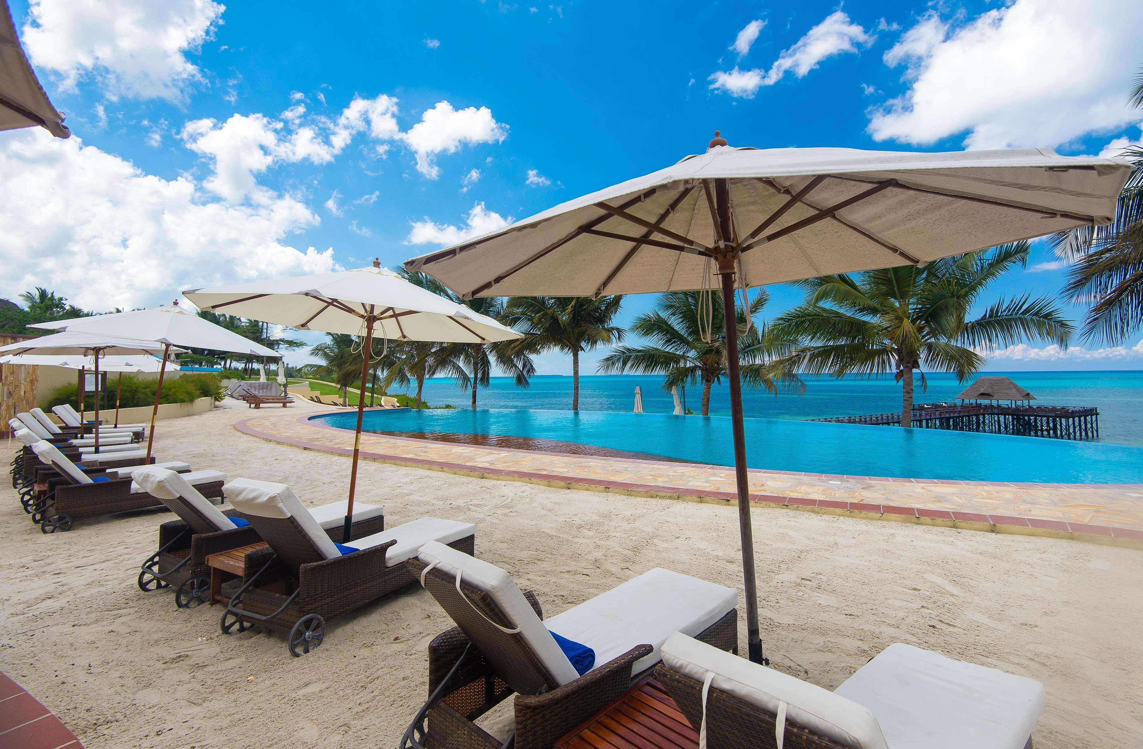Sea Cliff Resort & Spa Занзибар Экстерьер фото